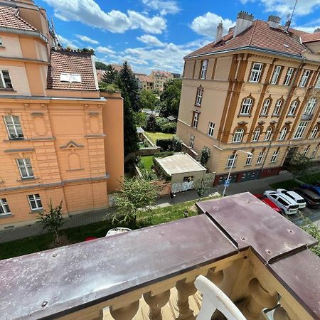 Rooms Veveri - Uvoz, 10 Min Peski Do Centru Brno Exteriör bild