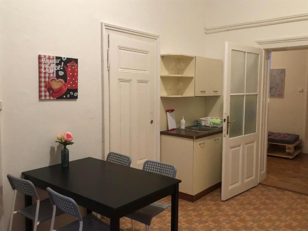 Rooms Veveri - Uvoz, 10 Min Peski Do Centru Brno Exteriör bild