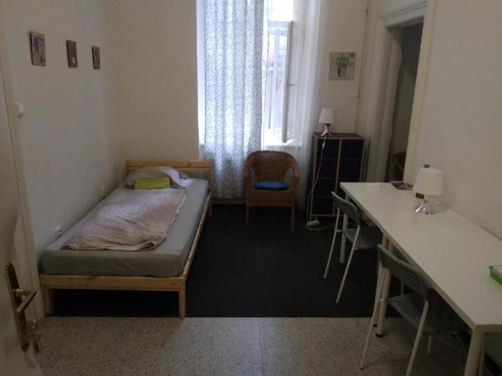 Rooms Veveri - Uvoz, 10 Min Peski Do Centru Brno Exteriör bild