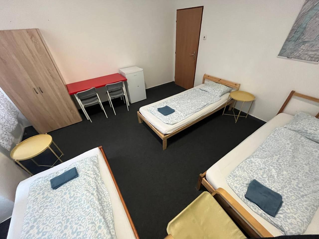 Rooms Veveri - Uvoz, 10 Min Peski Do Centru Brno Exteriör bild