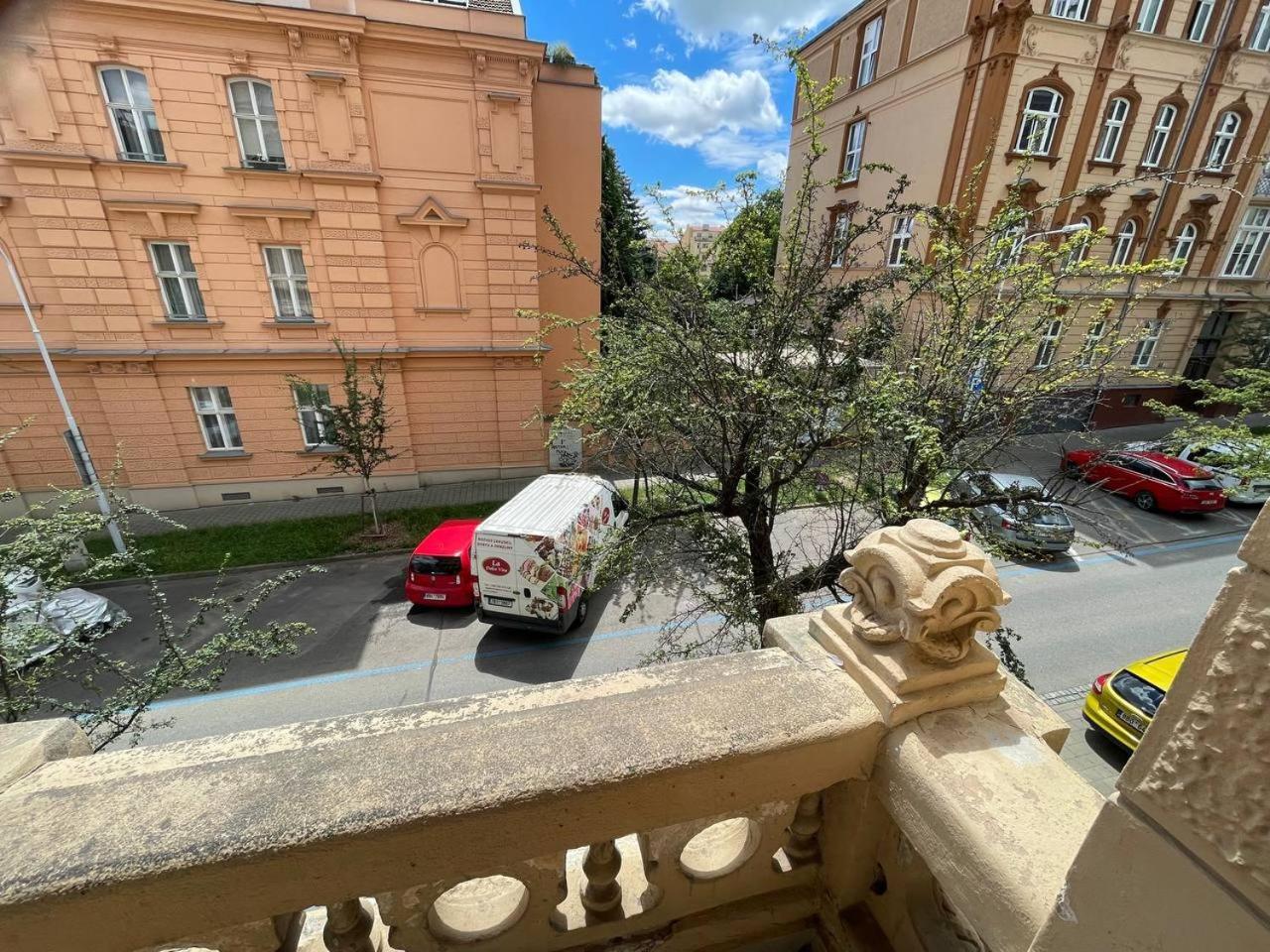 Rooms Veveri - Uvoz, 10 Min Peski Do Centru Brno Exteriör bild